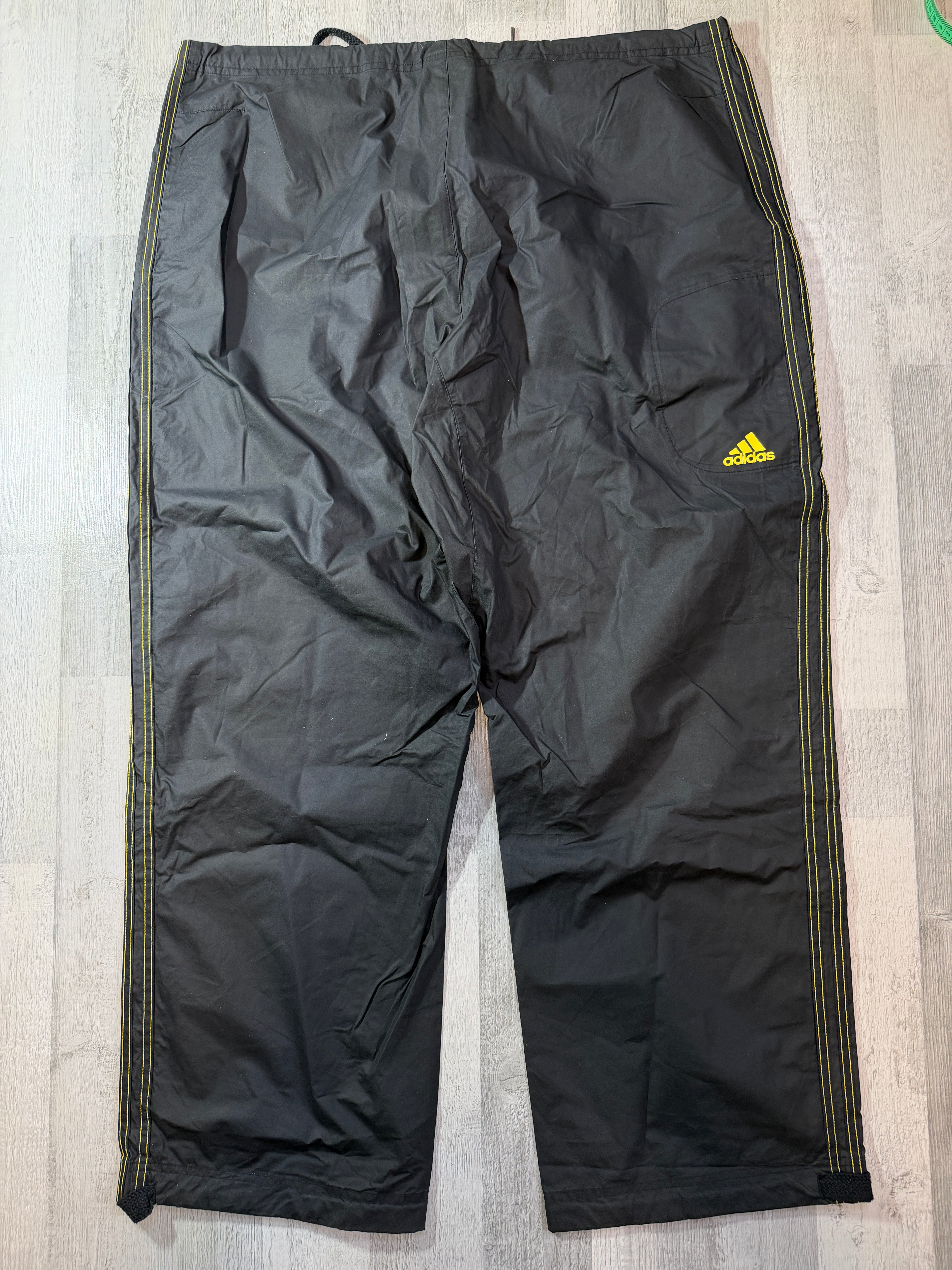 Adidas Susi ( XXL )