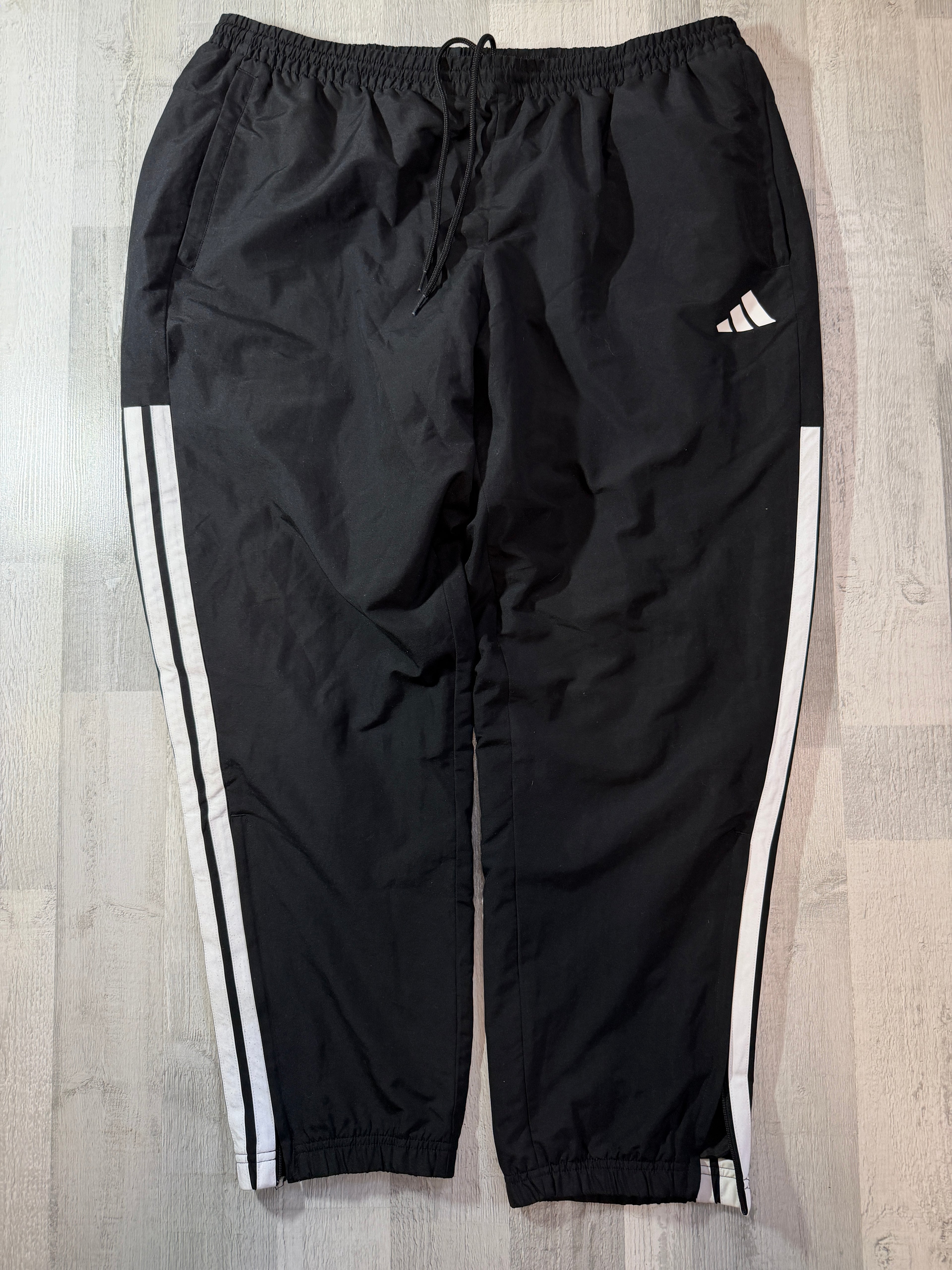 Adidas Susi ( XXL )