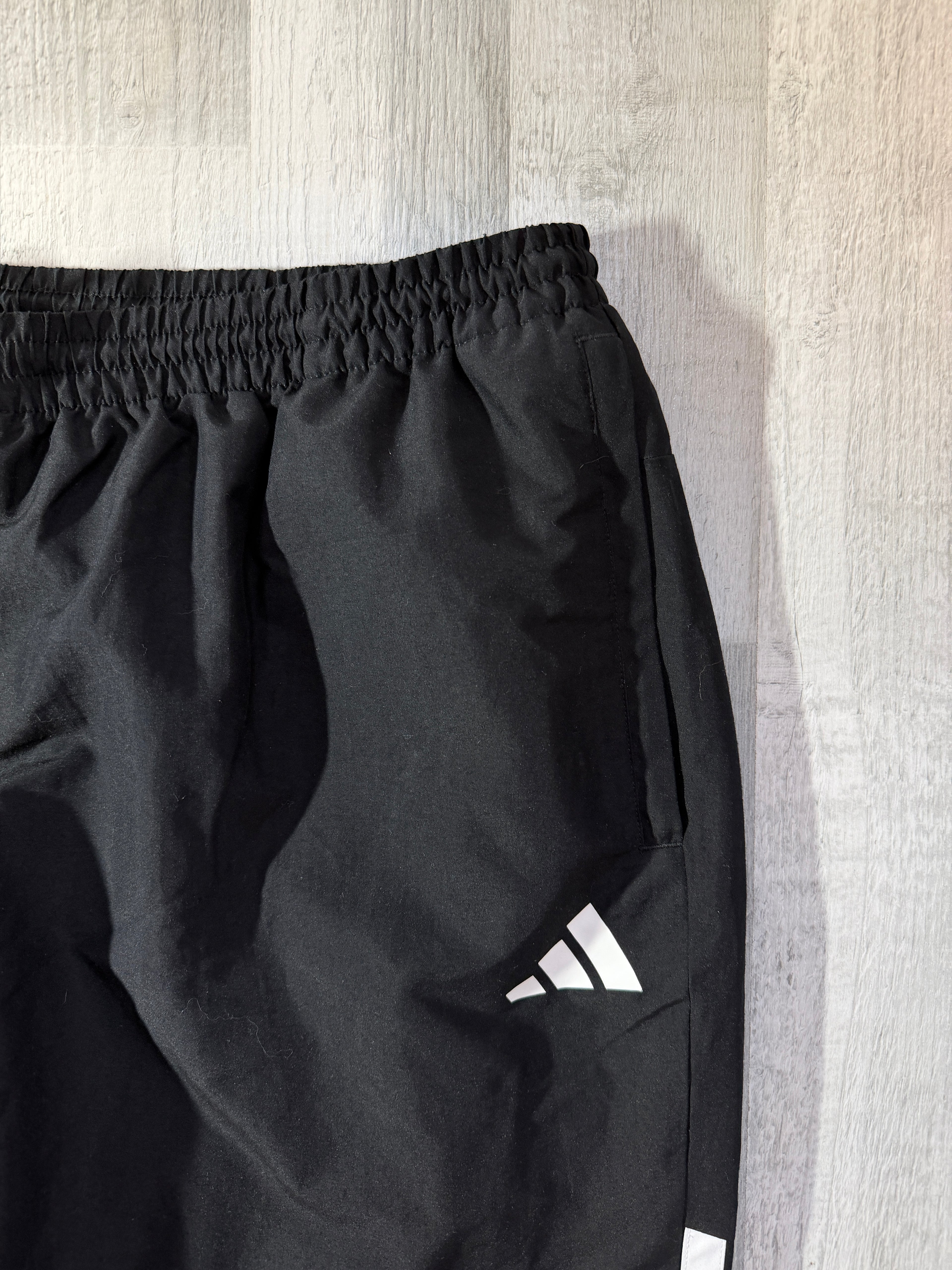 Adidas Susi ( XXL )