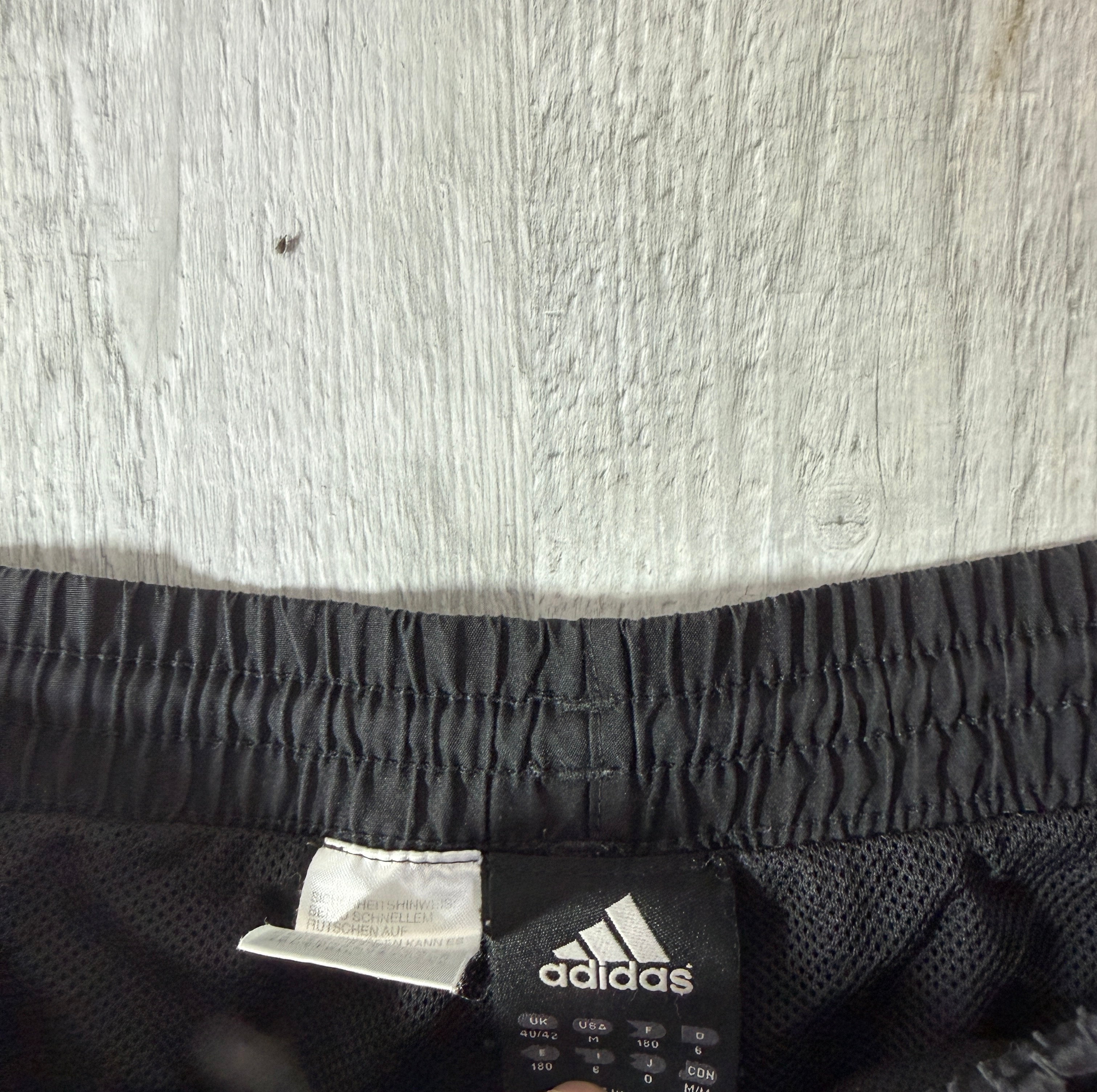 Adidas Susi ( M - L )